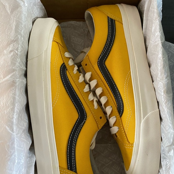 Vans vault og old gold/black - Picture 2 of 3